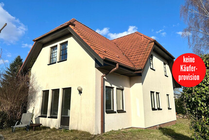HORN IMMOBILIEN ++ ca. 8 km bis Neubrandenburg ++ ein großes Haus mit 5 Zimmern - Groß Teetzleben / Lebbin