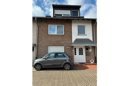 Reihenhaus in Rhede - 379.000,00&nbsp;EUR Kaufpreis, ca.&nbsp; 169,00&nbsp;m&sup2; in Rhede (PLZ: 46414)