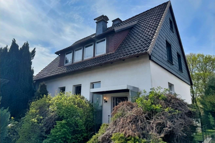 Haus zum Kaufen in Hessisch Oldendorf 149.000,00 € 158 m²