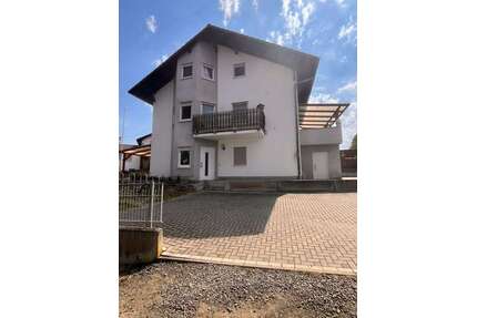 Haus zum Kaufen in Oberwiesen 495.000,00 € 145.94 m²