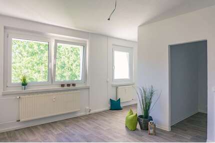 Wohnung zum Mieten in Chemnitz 160,00 € 32.31 m²