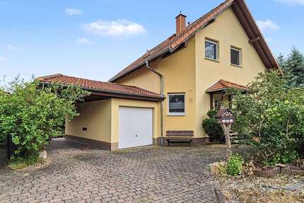 Haus zum Kaufen in Hecklingen 229.000,00 € 178 m²