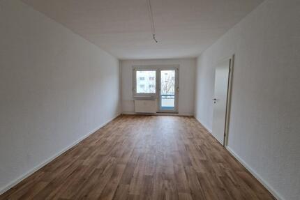 Einziehen und wohlfühlen***Schicke 3-Zimmer-Wohnung mit Wannenbad und Balkon! - Leipzig West