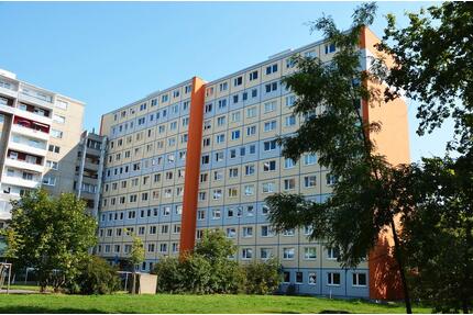 Zentrumsnahe 4-Zimmer Wohnung mit Balkon - Frankfurt (Oder)