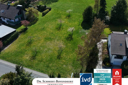 AUßERGEWÖHNLICH! Wunderschöne Baulücke in sehr guter und sonniger Lage von Burbach.