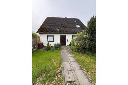 Freistehendes Einfamilienhaus mit viel Potenzial - Verwirklichen Sie hier Ihren Wohntraum - Mönchengladbach Bettrath