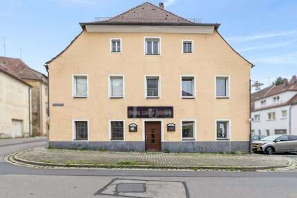 Haus zum Kaufen in Sulzbach-Rosenberg 229.000,00 € 187.76 m²