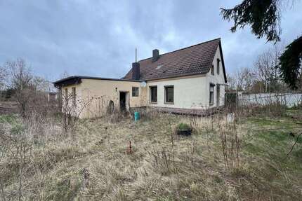 Haus zum Kaufen in Landsberg - Spickendorf 165.000,00 € 110 m²