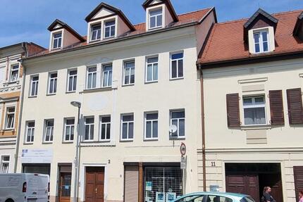 ! Kleines 2 Zi. Wohnung am Markt von Groitzsch, bei Leipzig !