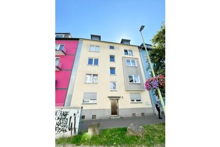 Zentrale Lage ! Moderne 2 Zimmer Wohnung mit Einbauküche, Waschmaschine und Badewanne - Essen Stadtbezirk III