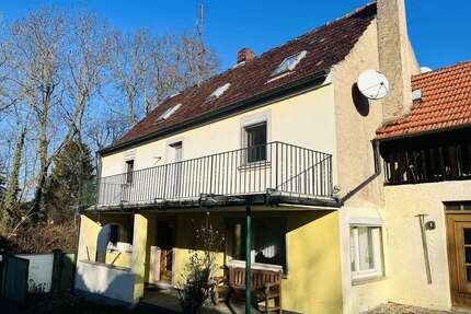 Haus zum Kaufen in Knetzgau 75.000,00 € 160 m²