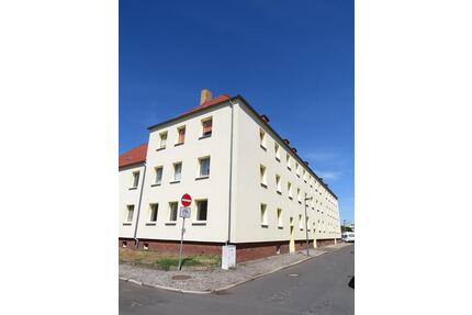 Erstbezug nach Sanierung - Schöne 3-Raum Wohnung in ruhiger Wohnlage! - Bitterfeld-Wolfen
