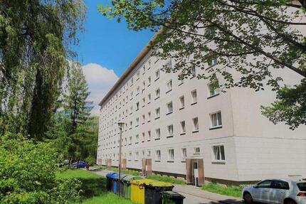 2 Raum Wohnung mit Balkon und EBK - Suhl