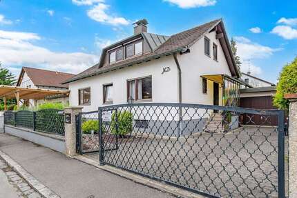 Haus zum Kaufen in München 1.350.000,00 € 205 m²
