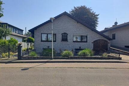 Haus freistehendes Einfamilienhaus - Übach-Palenberg