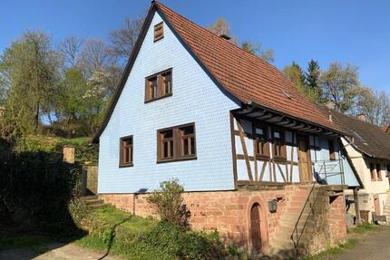 Gemütliches Haus mit Garten - 1.000,00&nbsp;EUR Kaltmiete, ca.&nbsp; 100,00&nbsp;m&sup2; in Wald-Michelbach (PLZ: 69483)
