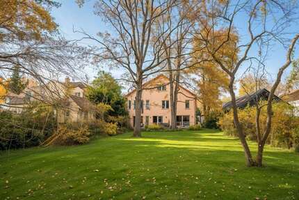 Haus zum Kaufen in Kleinmachnow 1.690.000,00 € 363 m²