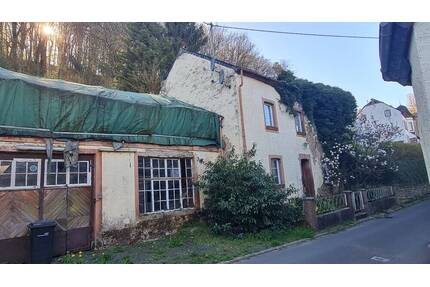 Handwerkerhaus in Ortsmitte von Bettingen.