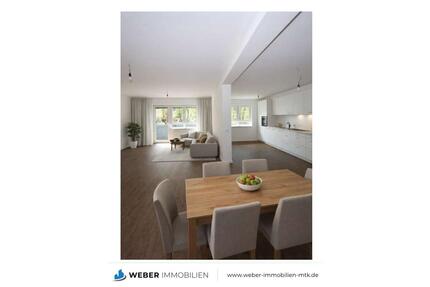 Kernsanierte 5 ZKB, schick und modern ausgestattet mit Balkon und TGL-Bad - Hofheim am Taunus