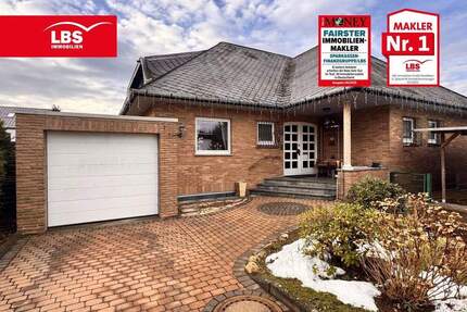 In exklusiver Lage - architektonischer, großzügiger Winkelbungalow mit Dachterrasse und Garage... - Bad Eilsen