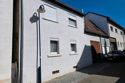 Haus zu vermieten in Östringen bezugsfrei ab 1 Juli