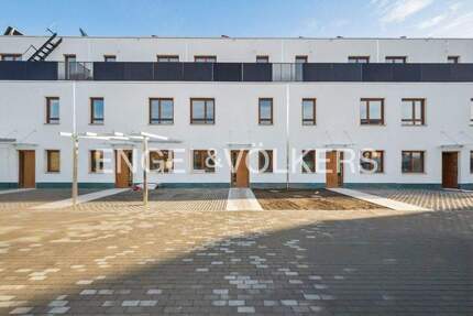 Exklusives Reihenhaus am Mündesee: Modernes Wohnen mit Seeblick und Berlin-Anbindung in Angermünde