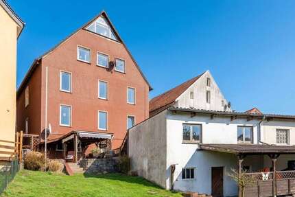 Haus zum Kaufen in Oerlinghausen 279.900,00 € 240.23 m²