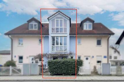 Reihenmittelhaus mit 2 Tiefgaragenplätzen und Studio im Dachgeschoss - Puchheim Puchheim Bahnhof