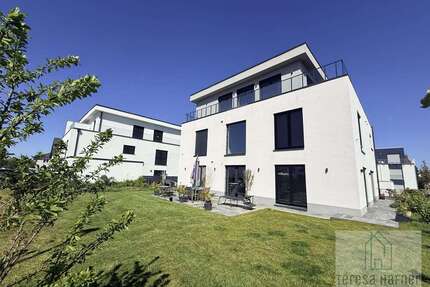 Haus zum Kaufen in Butzbach 1.470.000,00 € 378 m²