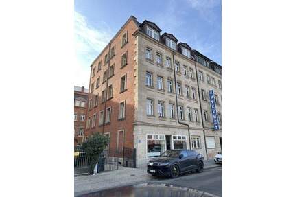 Renovierte 2-Zimmerwohnung mit Einbauküche - 4. OG - Tageslichtbad mit Dusche - Nürnberg Gostenhof