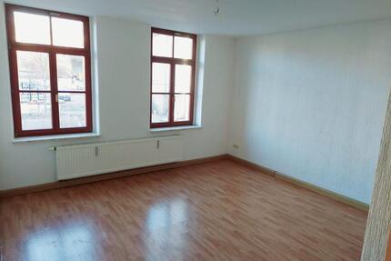 gemütliche 2-Raumwohnung mit Einbauküche - Werdau