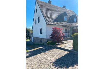 Doppelhaushälfte in ruhiger Lage - Kirchenlamitz Hohenbuch