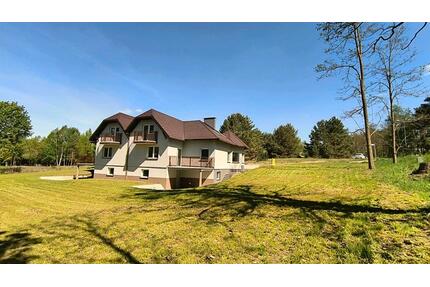 Haus am Łowyń-See Poland - 285.000,00&nbsp;EUR Kaufpreis, ca.&nbsp; 232,00&nbsp;m&sup2; in Jacobsdorf (PLZ: 15236)