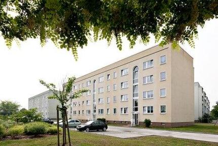 Wohnung mit Aussicht- Komplett renoviert- Einbauküche auf Wunsch! - Eisleben (Lutherstadt)