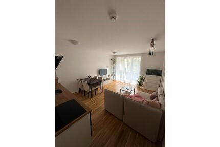 2-Zimmer Wohnung mit Balkon am Lene-Voigt-Park | Einzug ab Mai - Leipzig Südost