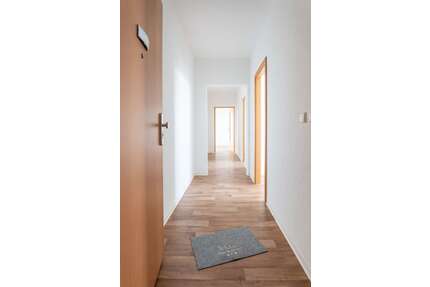 Wohnung zum Mieten in Schönebeck 367,02 € 66.73 m²