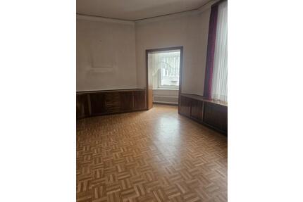 Großzügige helle 7 Zimmer-Wohnung in zentraler Innenstadtlage - Herne