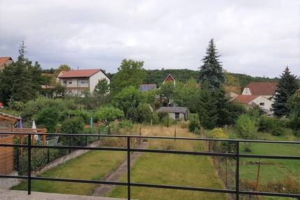 EUPORA® Immobilien: Wohnung mit großer Terrasse in Bennhausen.