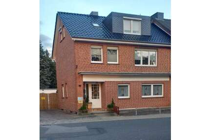 Haus zum Kaufen in LauenburgElbe 329.000,00 € 169 m² - Lauenburg/Elbe