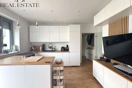 Wohnung zum Mieten in Magdeburg 1.005,00 € 91.45 m²