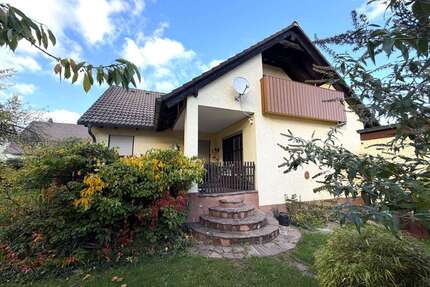 Haus zum Kaufen in Forchheim Buckenhofen 559.000,00 € 138 m² - Forchheim / Buckenhofen