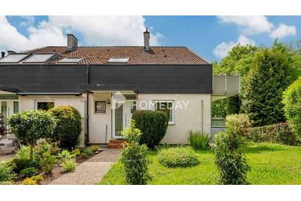 Großzügiges Reihenhaus in Endlage mit ca. 149 m² Wohnfläche und umliegenden Garten - Aichtal
