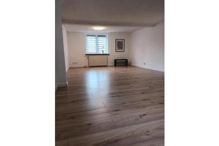 2 Zimmer Wohnung Melsungen OT - 700,00&nbsp;EUR Kaltmiete, ca.&nbsp; 80,00&nbsp;m&sup2; in Melsungen (PLZ: 34212)