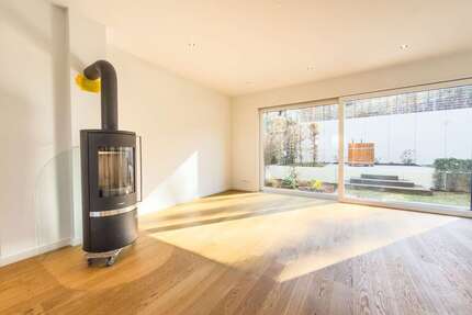 Haus zum Kaufen in Potsdam 1.390.000,00 € 207 m²