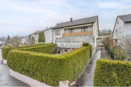 Wohnung mit Charakter: Fernblick, Garten & solide Substanz - Bietigheim-Bissingen / Untermberg