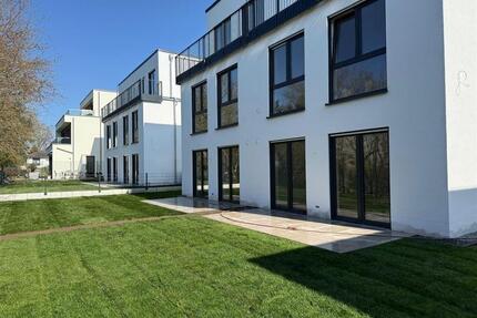 ***Exklusive DHH mit neuer EBK***Energieeffizienz A+ - Erlensee
