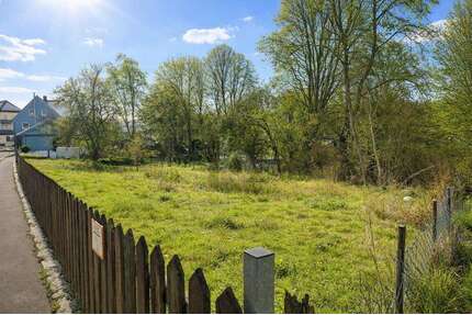 Grundstück zu verkaufen in Plankenfels 110.000,00 € 982 m²
