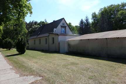 Haus zum Kaufen in Jerchel 245.000,00 € 230 m²