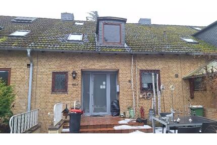 BREITES REIHENHAUS AUF SONNIGEM SÜDWEST GRUNDSTÜCK - Hamburg Wandsbek