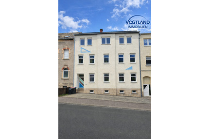 Modernisiertes Mehrfamilienhaus mit flexibler Nutzung und moderner Energietechnik - Auerbach